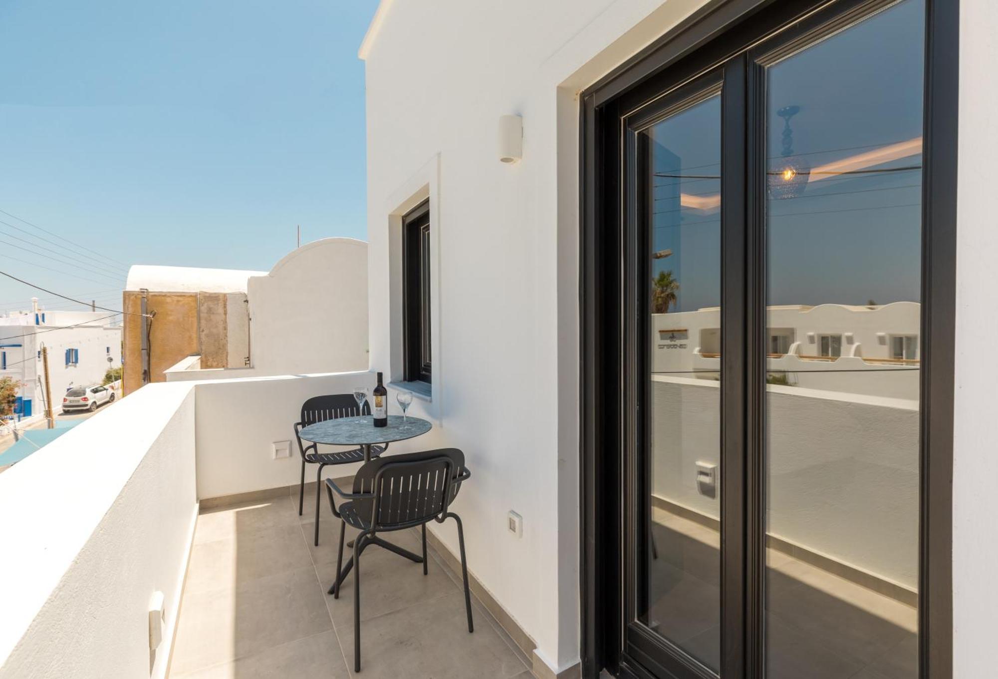 Nostos Apartment Kamari (Santorini)