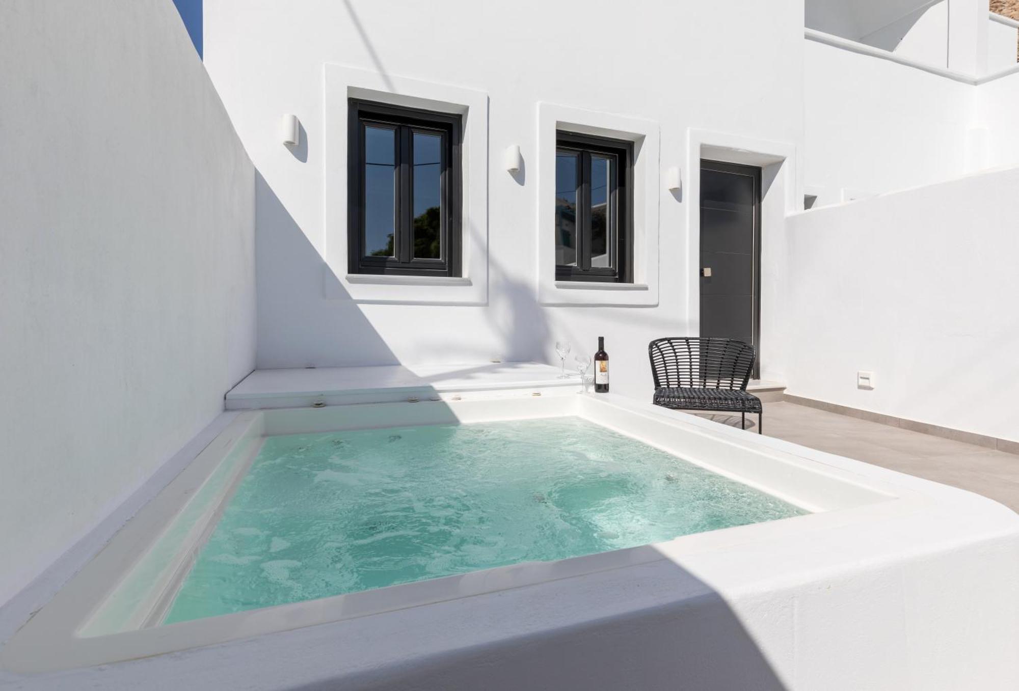 Nostos Apartment